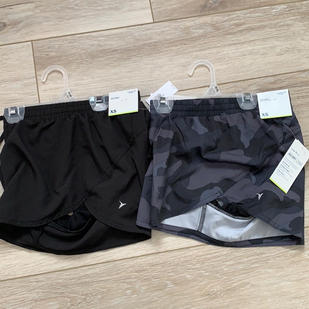 Old Navy active go-dry shorts